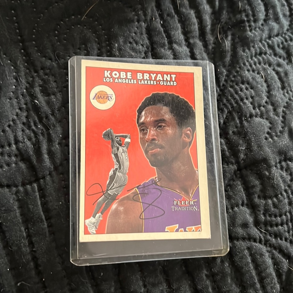 2001 Kobe Bryant basketball trading card.
